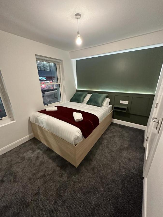 Mary Mullen'S Rooms Eyre Square. Голуэй Экстерьер фото